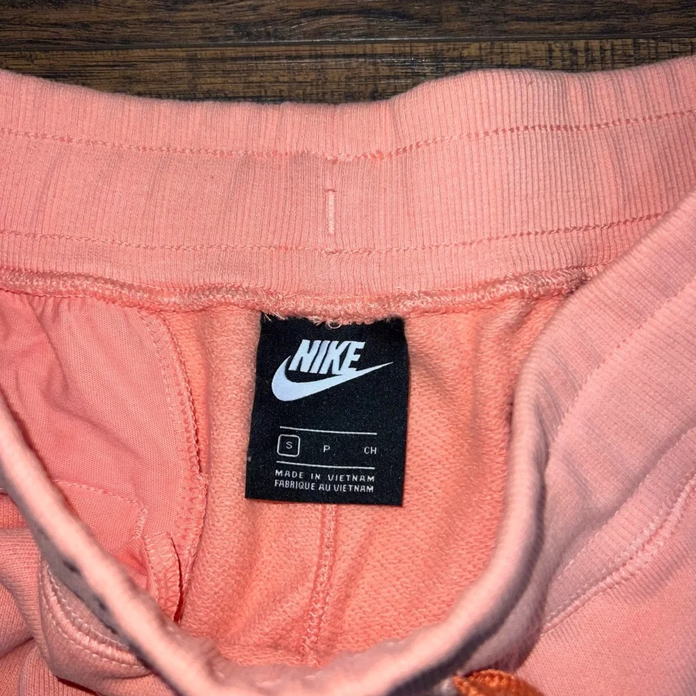 **$0LD** - Picture 2 of 4